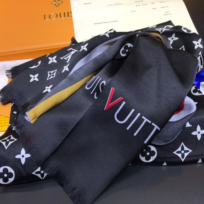 Louis Vuitton Scarf LVS00112